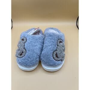 Womens Slippers Women’s Size 9.5 Blue With A Cute Bear Face